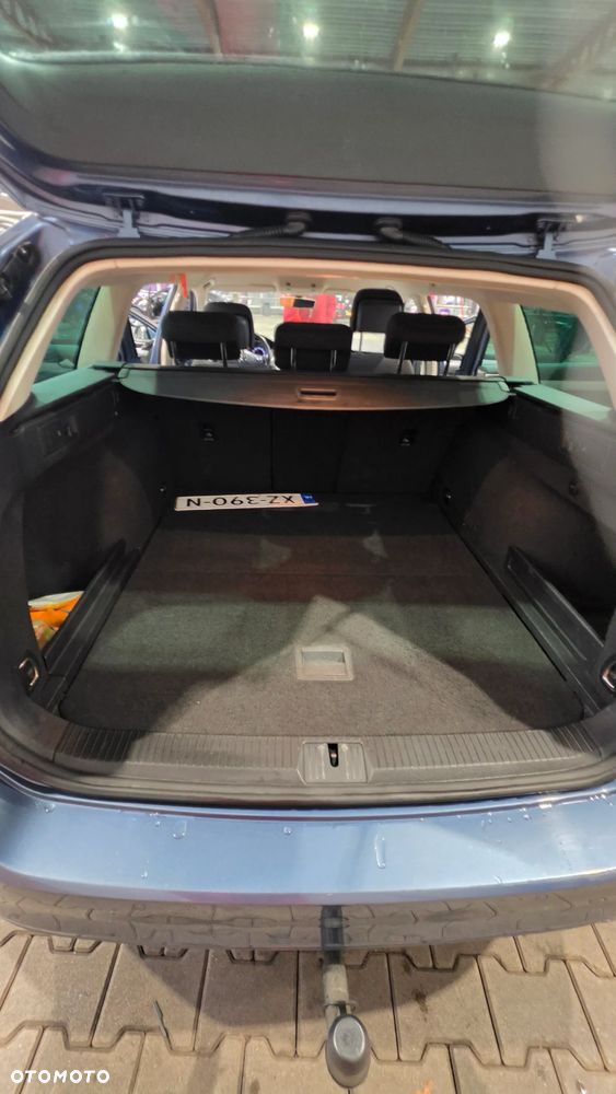 Volkswagen Passat - 10