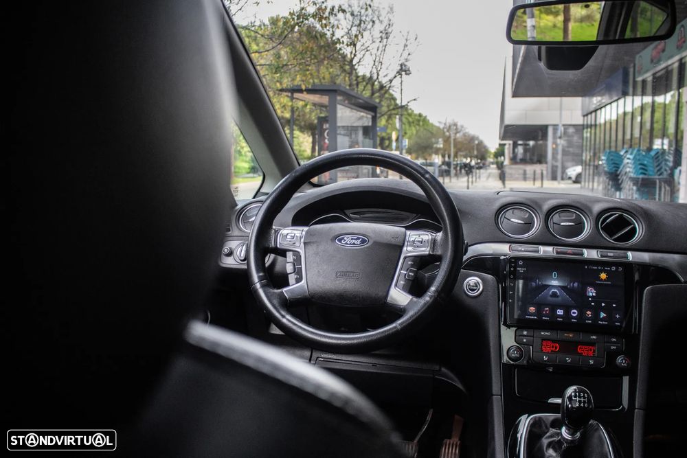 Ford S-Max 2.0 TDCi DPF Titanium - 35