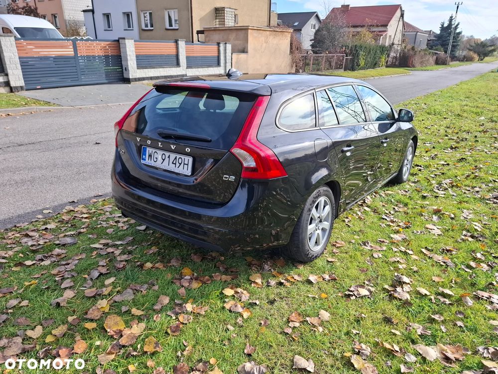 Volvo V60 D2 Momentum - 3