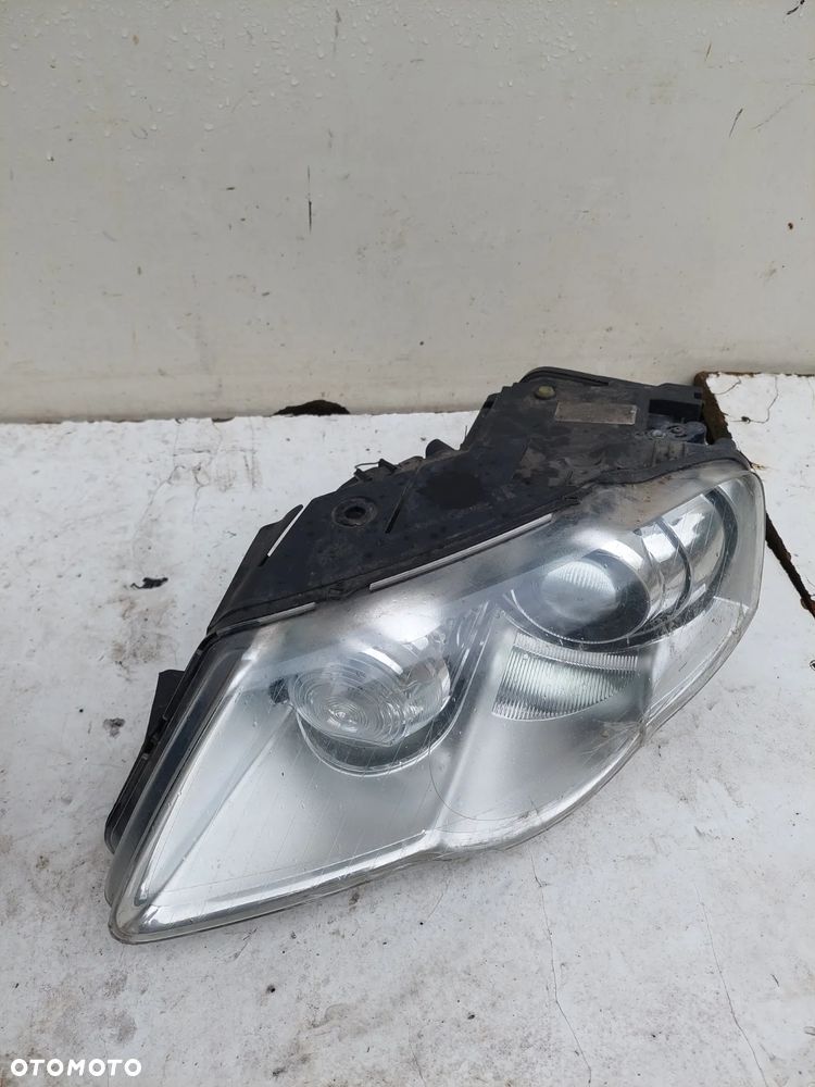 LAMPA PRZEDNIA  BI-XENON SKRĘTNY PRZÓD PRAWA VW PASSAT B6  3C0941752L 3C0941751L 3C0941752E 3C0941754H UK - 2