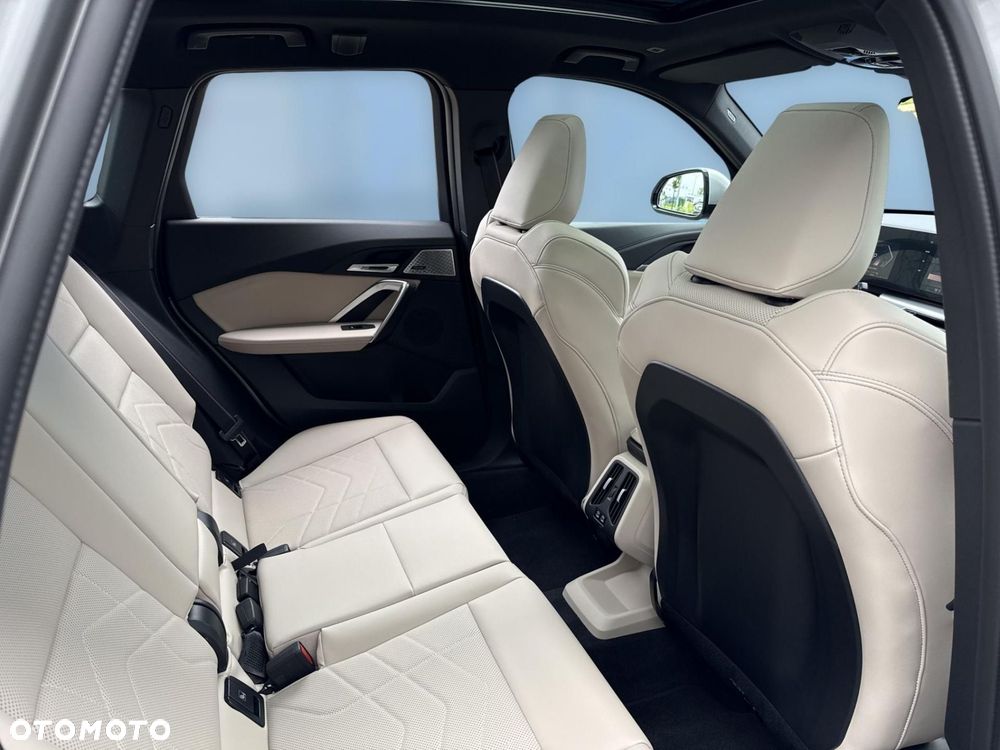 BMW X1 - 16