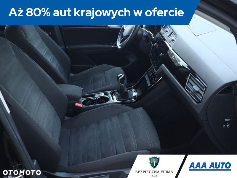 Volkswagen Touran - 11