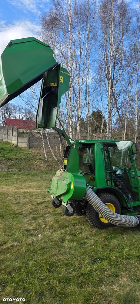 John Deere 2320 HST - 25