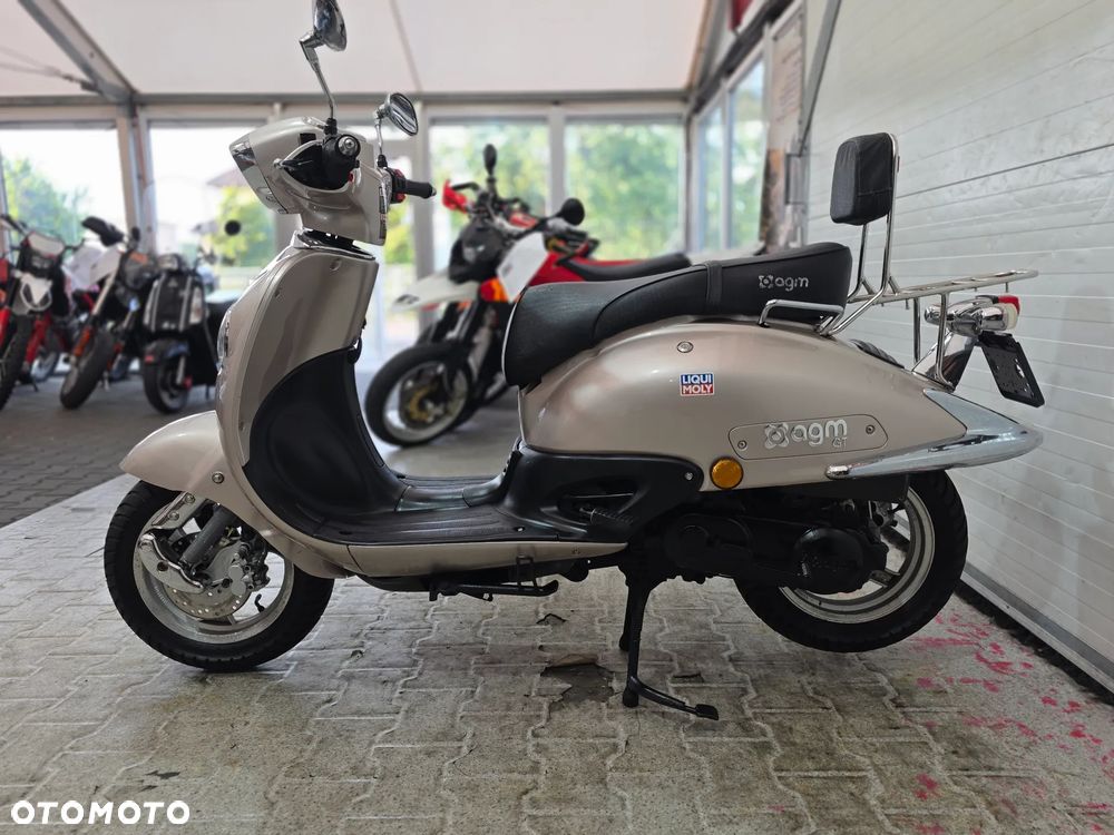AGM Retro 50 - 12