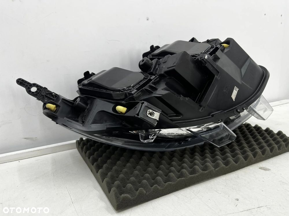 Lampa reflektor Citroen Jumpy SpaceTourer Scudo Ulysse Vivaro C Zafira Life 16-23r. lewa przednia Eu - 23