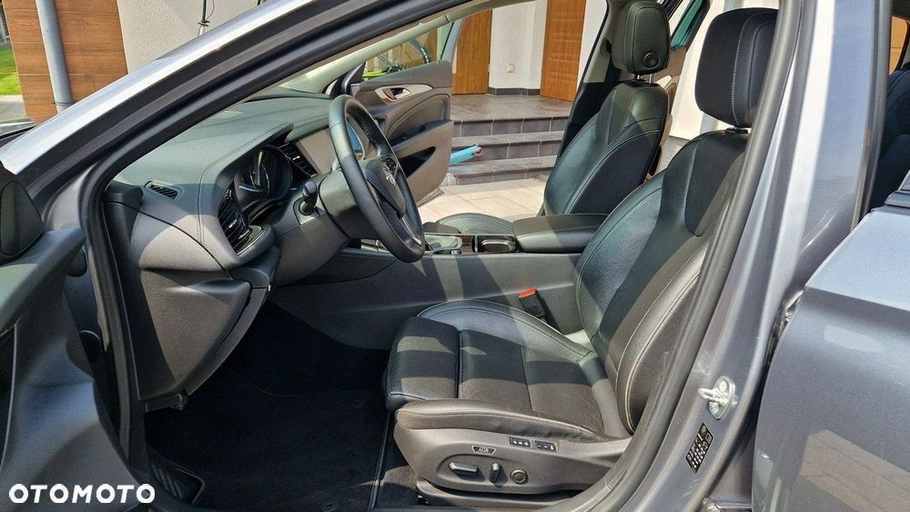 Opel Insignia - 20
