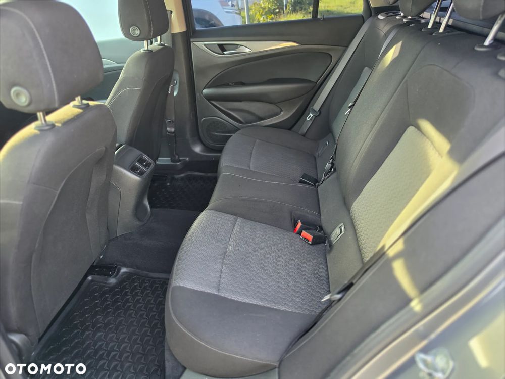 Opel Insignia 1.6 Automatik Business Innovation - 19