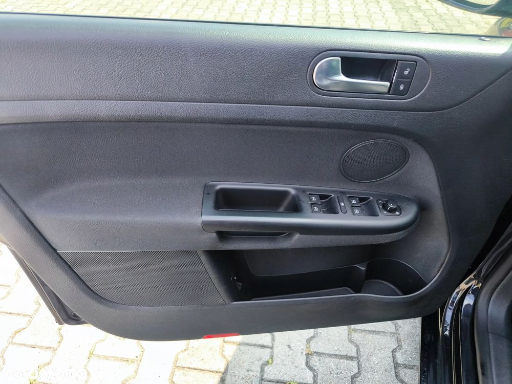 Volkswagen Golf Plus 1.6 TDI Comfortline - 20