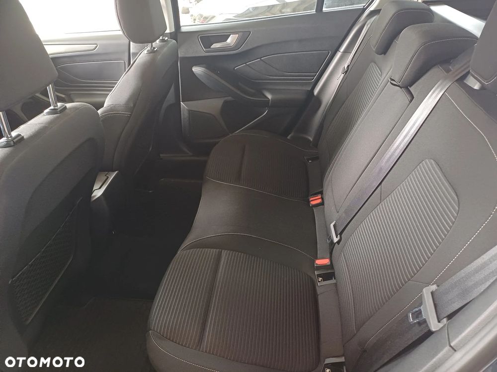 Ford Focus 2.0 EcoBlue Titanium Business - 12