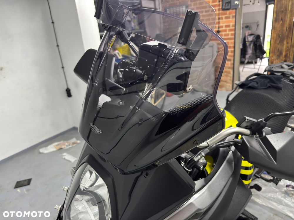 Suzuki V-STROM - 8