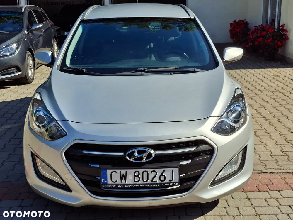 Hyundai i30 blue Kombi 1.4 Classic - 2