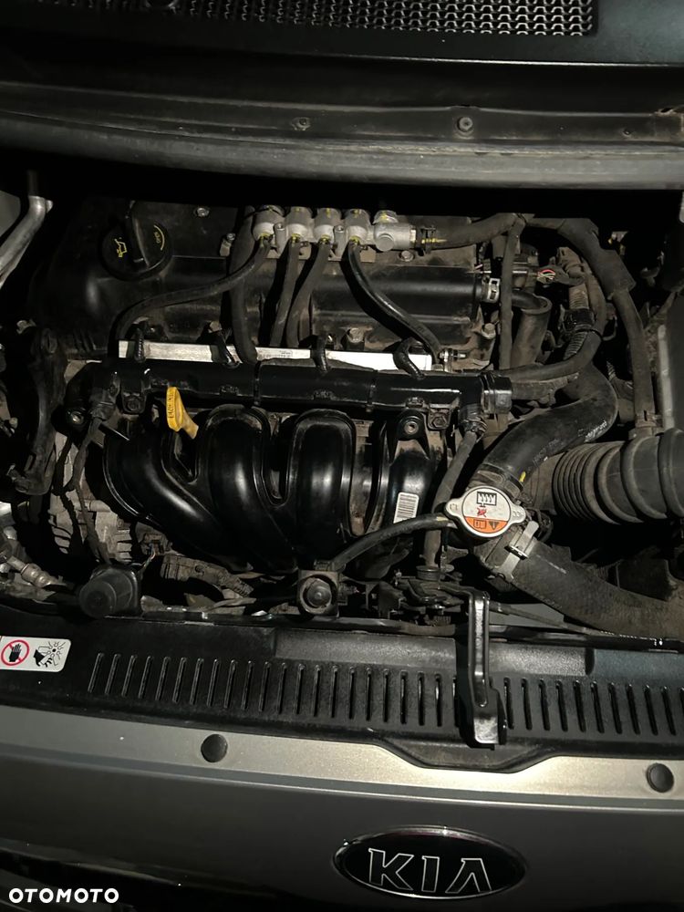 Kia Venga 1.4 L - 14