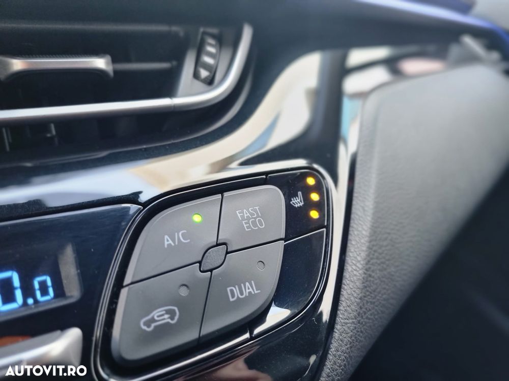 Toyota C-HR Lounge - 21
