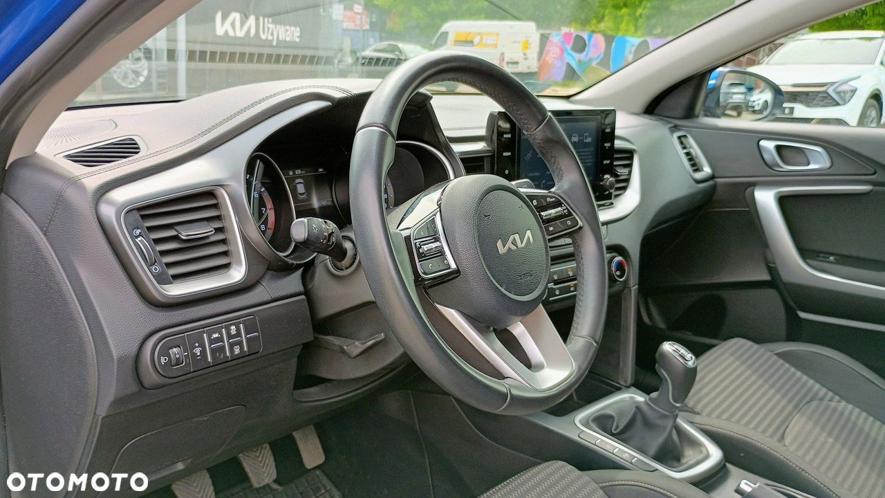Kia XCeed - 13