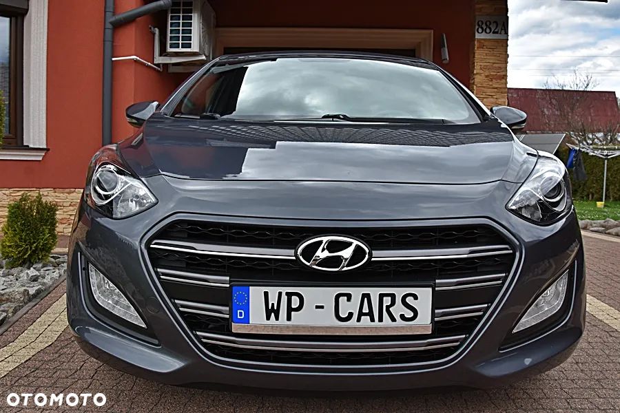 Hyundai i30 blue 1.6 GDI Passion - 6