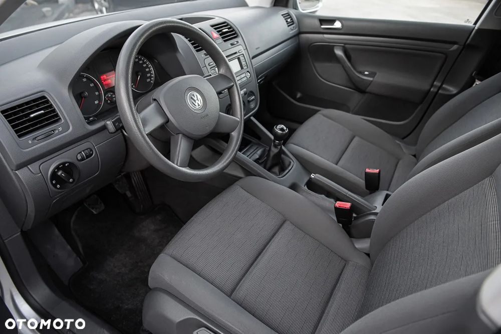 Volkswagen Golf - 16