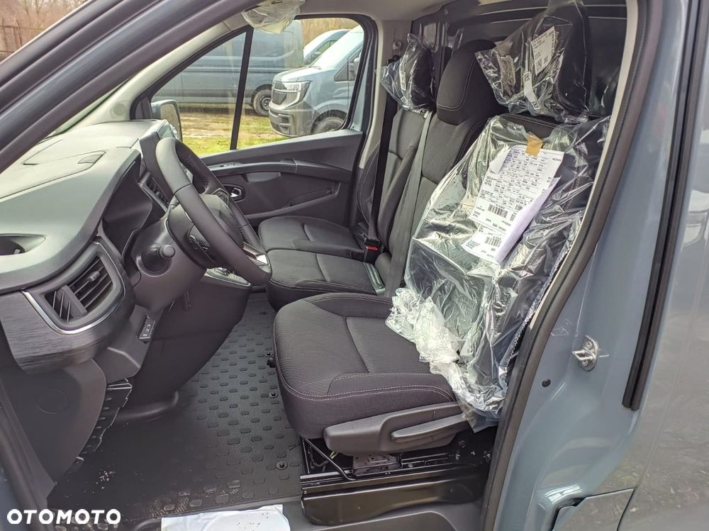 Renault TRAFIC - 12