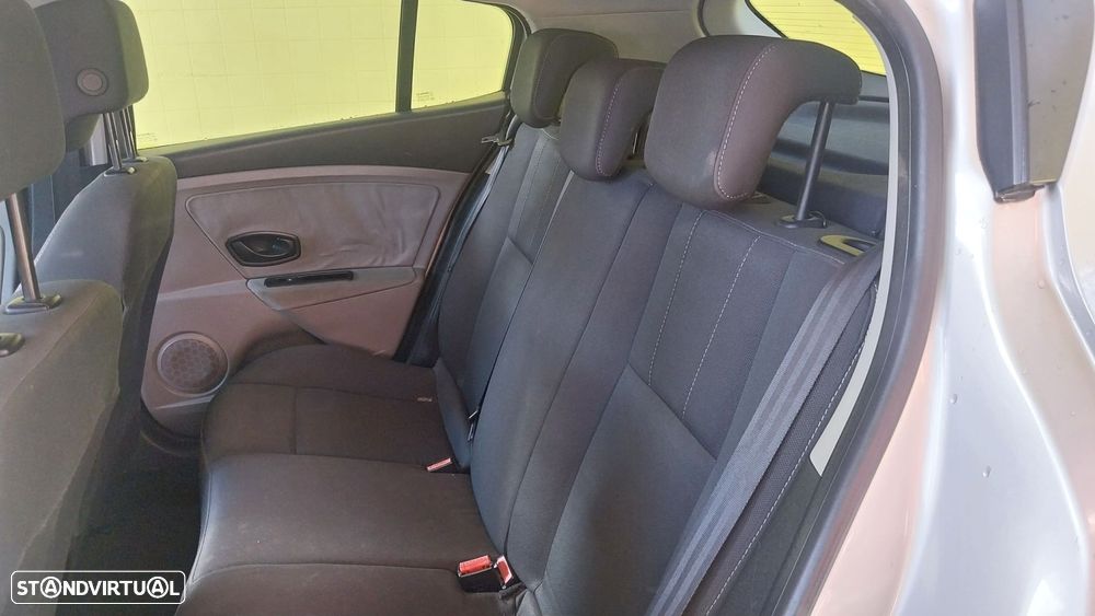 Renault Mégane 1.5 dCi Confort SS - 16