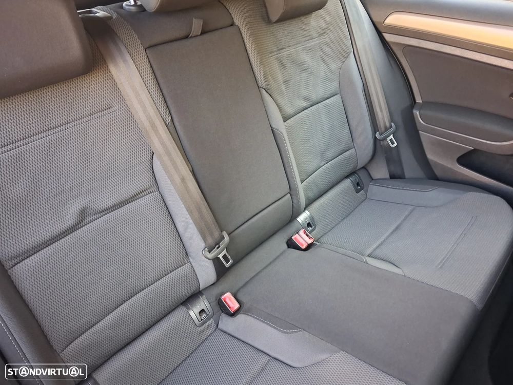 VW Golf Variant 1.6 TDi GPS Edition - 18