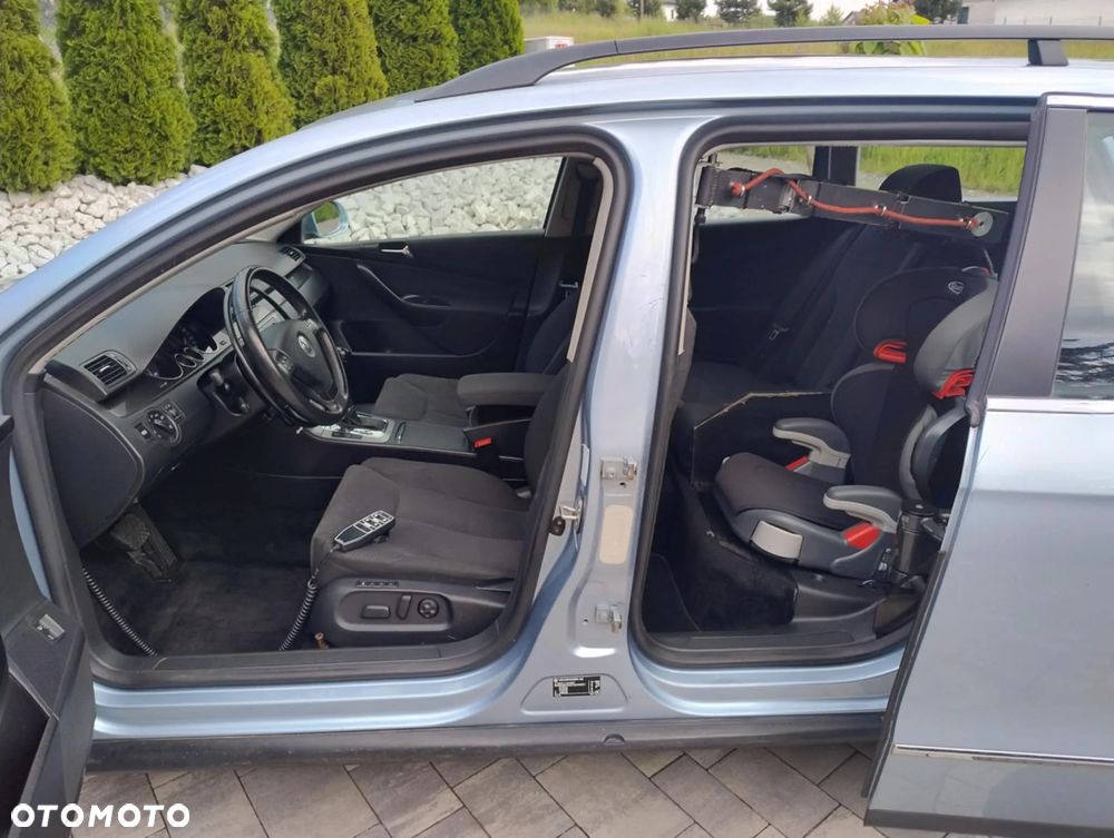 Volkswagen Passat 2.0 TDI Comfortline DSG - 17