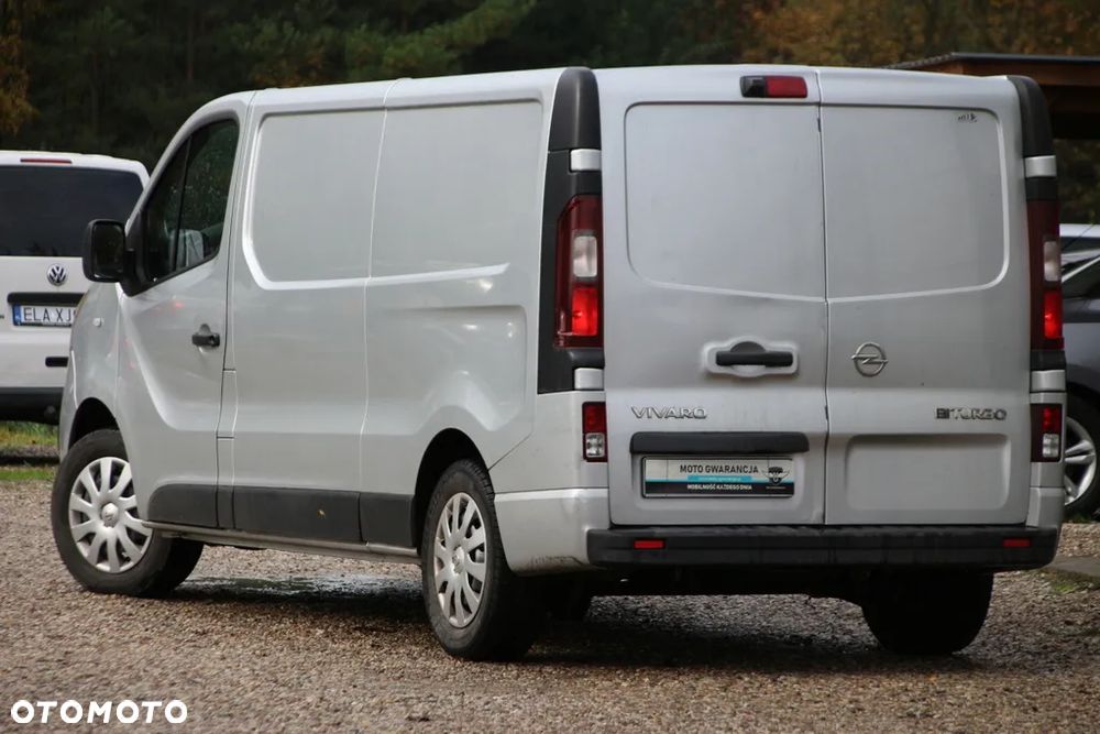 Opel VIVARO - 10