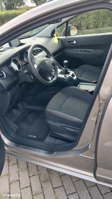 Peugeot 5008 - 6