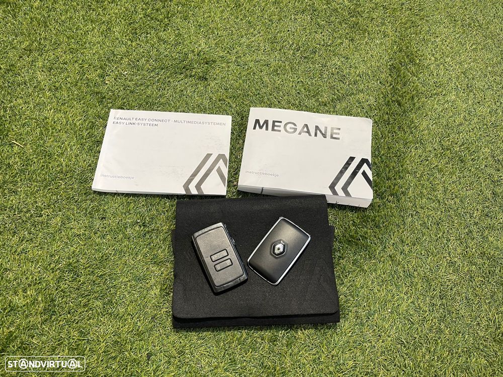 Renault Mégane Sport Tourer 1.3 TCe Limited - 32