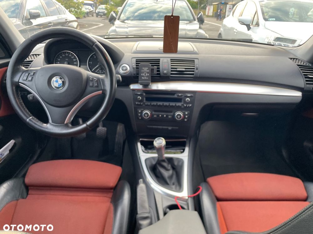 BMW Seria 1 118d - 22