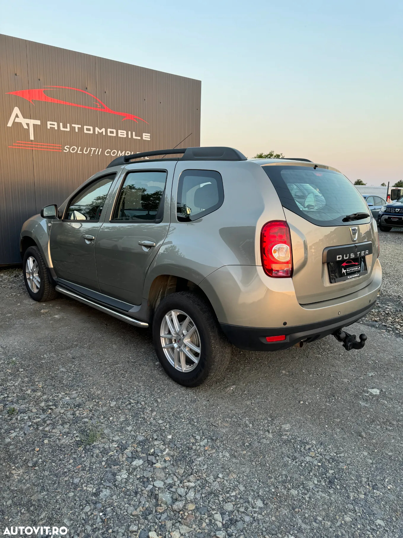 Dacia Duster 1.5 dCi 4x2 Laureate - 6