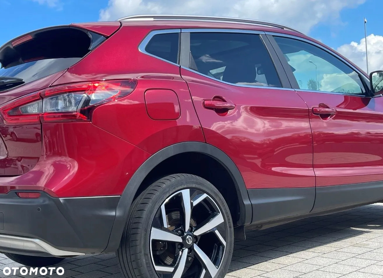 Nissan Qashqai 1.3 DIG-T DCT TEKNA+ - 4