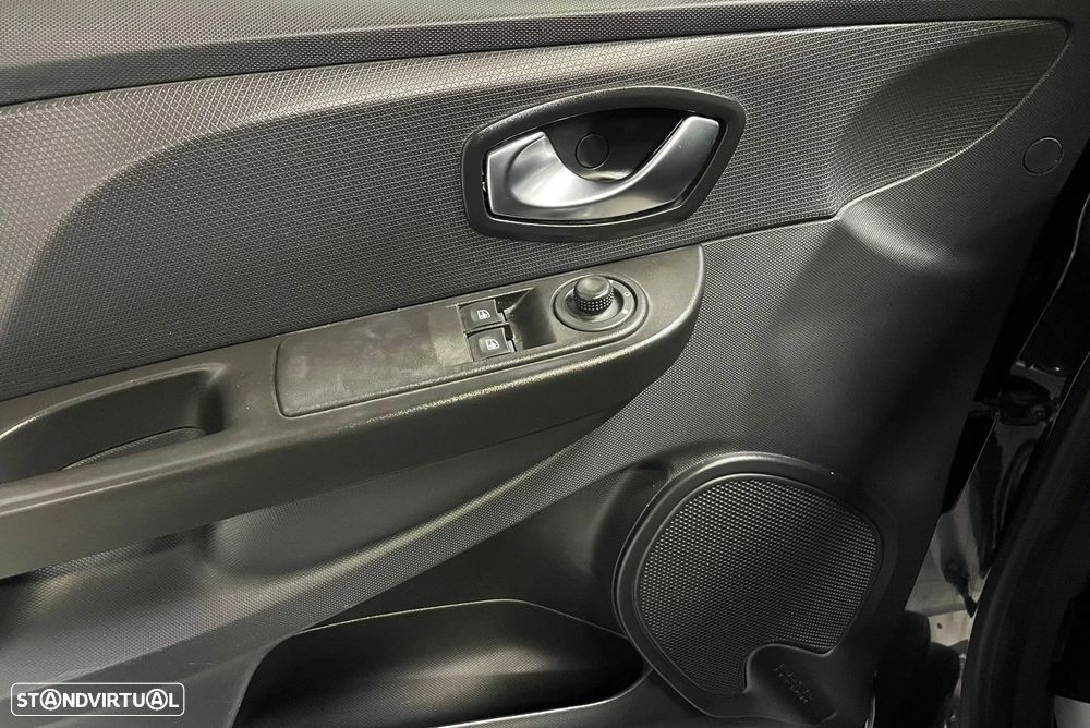 Renault Clio 0.9 TCE Dynamique S - 50