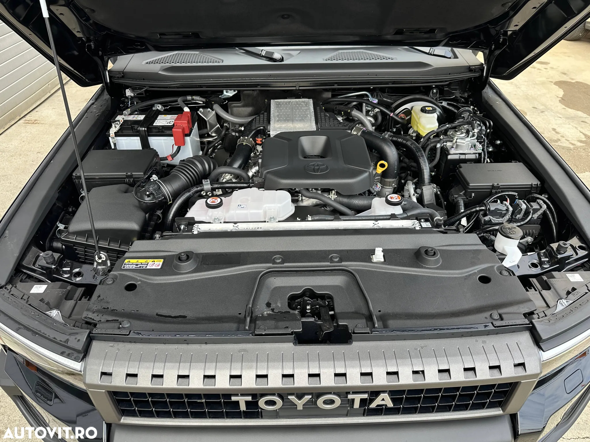 Toyota Land Cruiser 250 2.8l D-4D 204 CP A/T 7 locuri Executive - 27