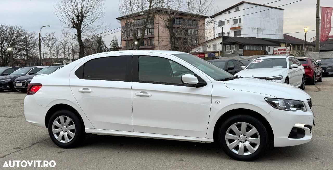 Peugeot 301 - 11