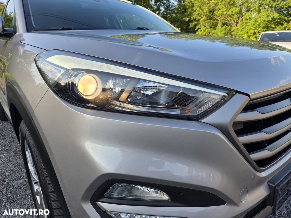 Hyundai Tucson 2.0 CRDI 4WD Automatik Intro Edition - 14