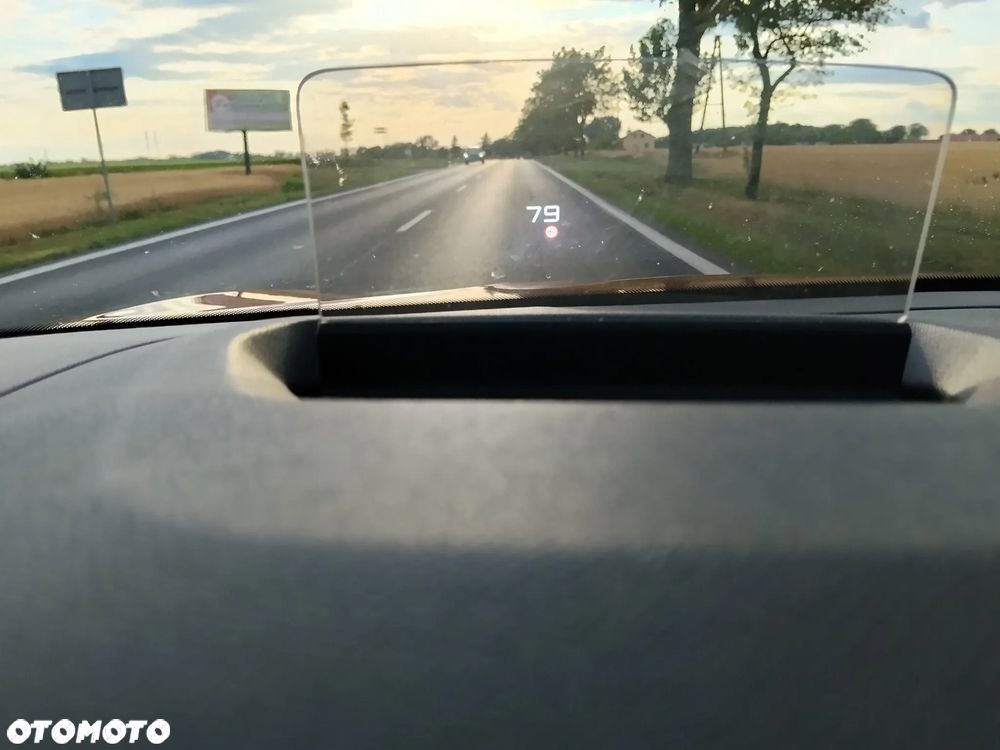 Citroën C4 BlueHDi 130 Stop&Start EAT8 SHINE - 31