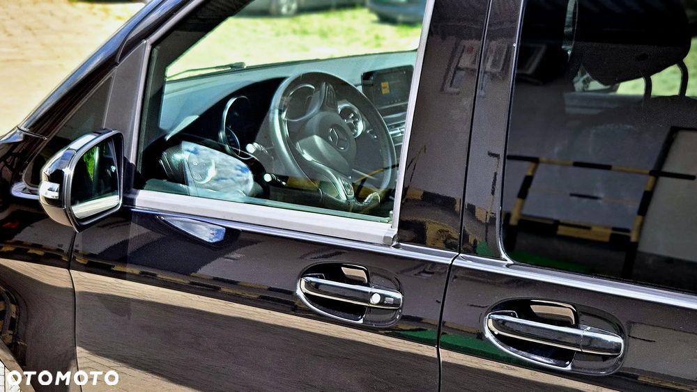 Mercedes-Benz Klasa V 250 d kompakt 4Matic 9G-TRONIC Avantgarde - 8