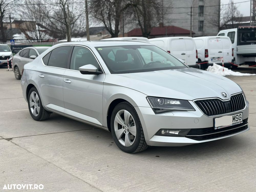 Skoda Superb 2.0 TDI DSG Style - 2