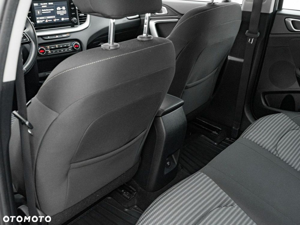 Kia Ceed 1.5 T-GDI M - 23