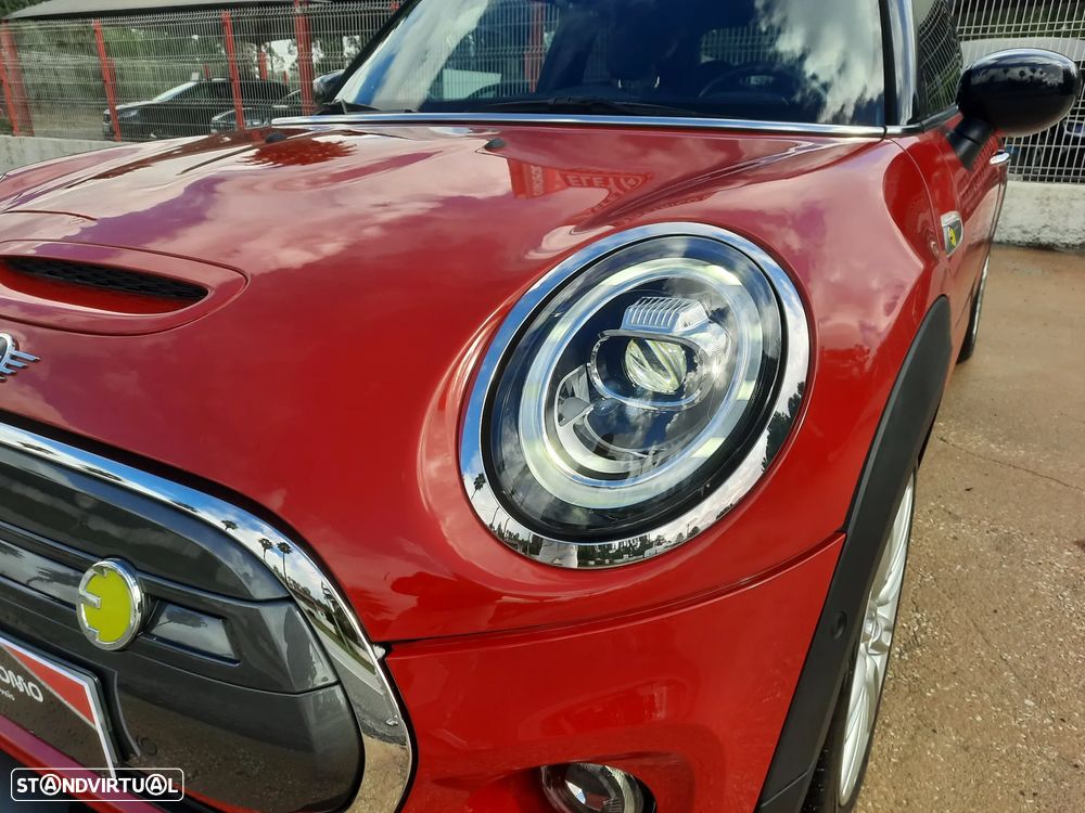 MINI 3 Portas Cooper SE Premium Extra Resolute Edition - 2