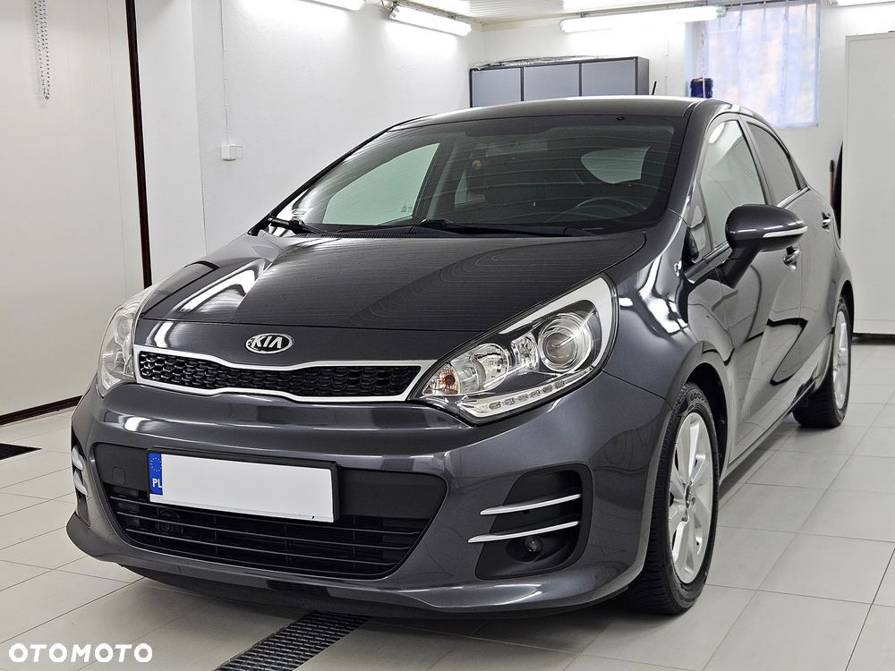 Kia Rio 1.2 L - 1