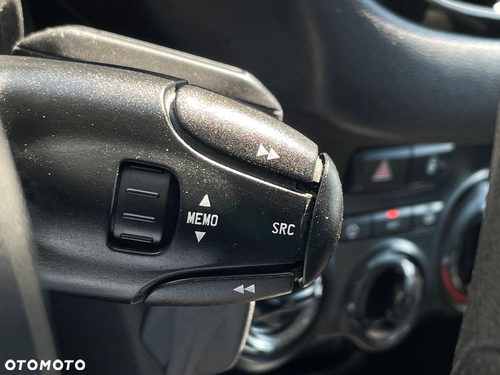 Peugeot 208 68 VTI Active - 26