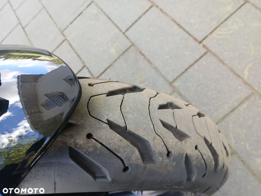 Suzuki GSX 1000 - 10
