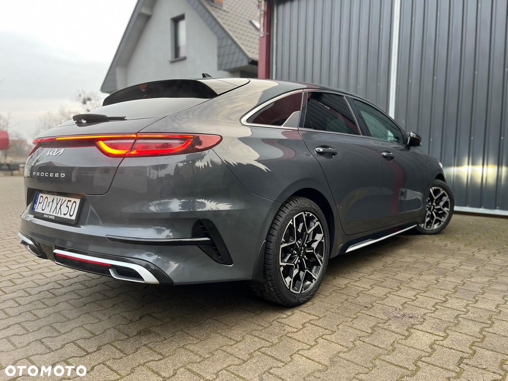 Kia ProCeed - 11
