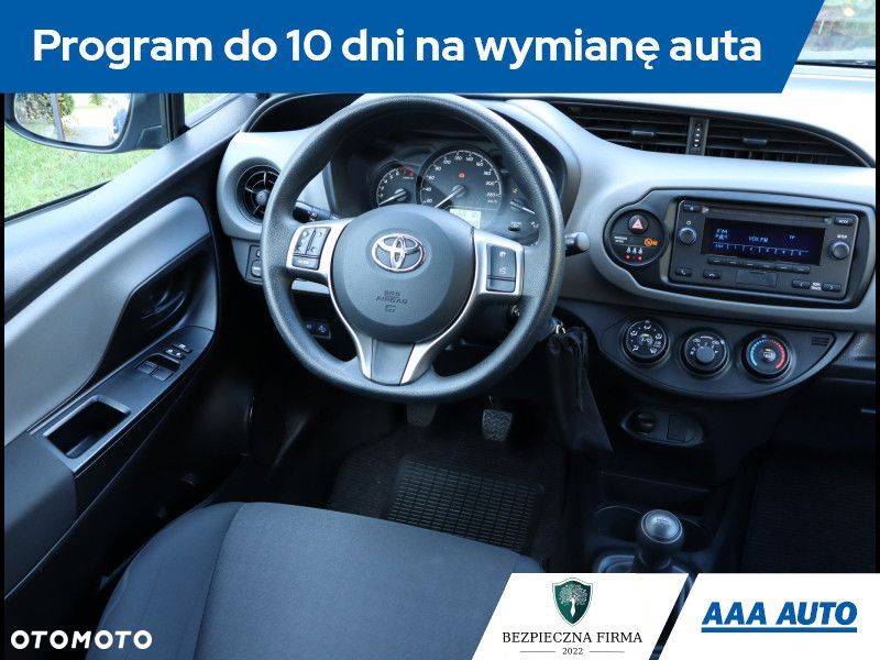 Toyota Yaris - 8
