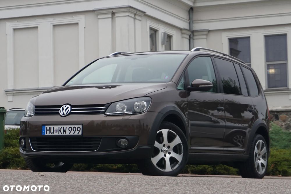 Volkswagen Touran 2.0 TDI DPF Cross - 2