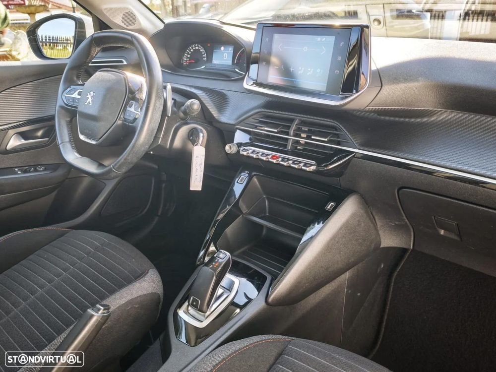 Peugeot 208 1.2 PureTech Allure Pack EAT8 - 36