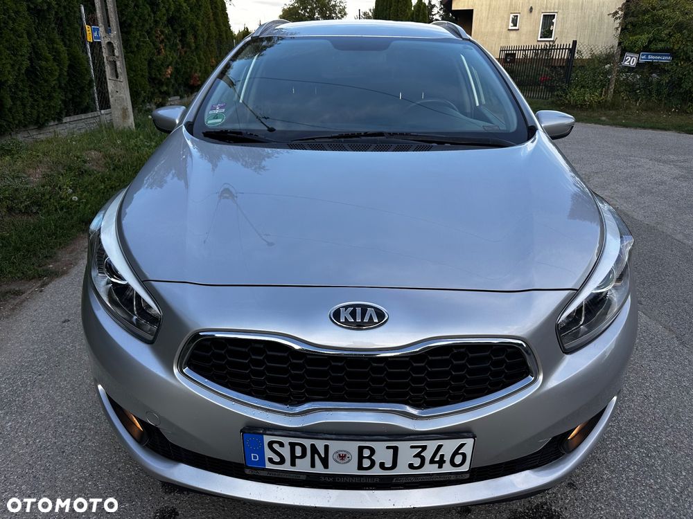 Kia Ceed 1.6 GDI Fifa World Cup Edition - 11