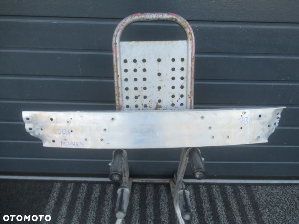 BELKA PRZEDNIA PRZÓD ZDERZAKA MCLAREN 570S 13A3046CP 13A5178CP 2015