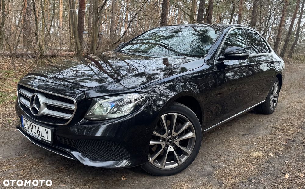 Mercedes-Benz Klasa E 220 d 4-Matic 9G-TRONIC - 2