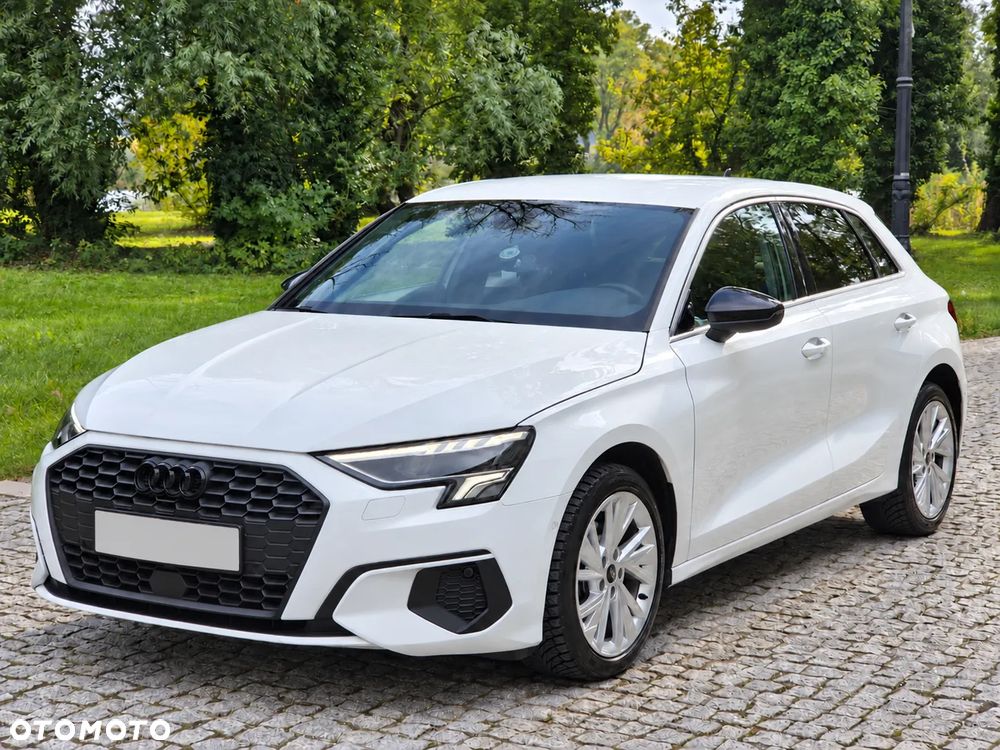 Audi A3 Sportback - 1
